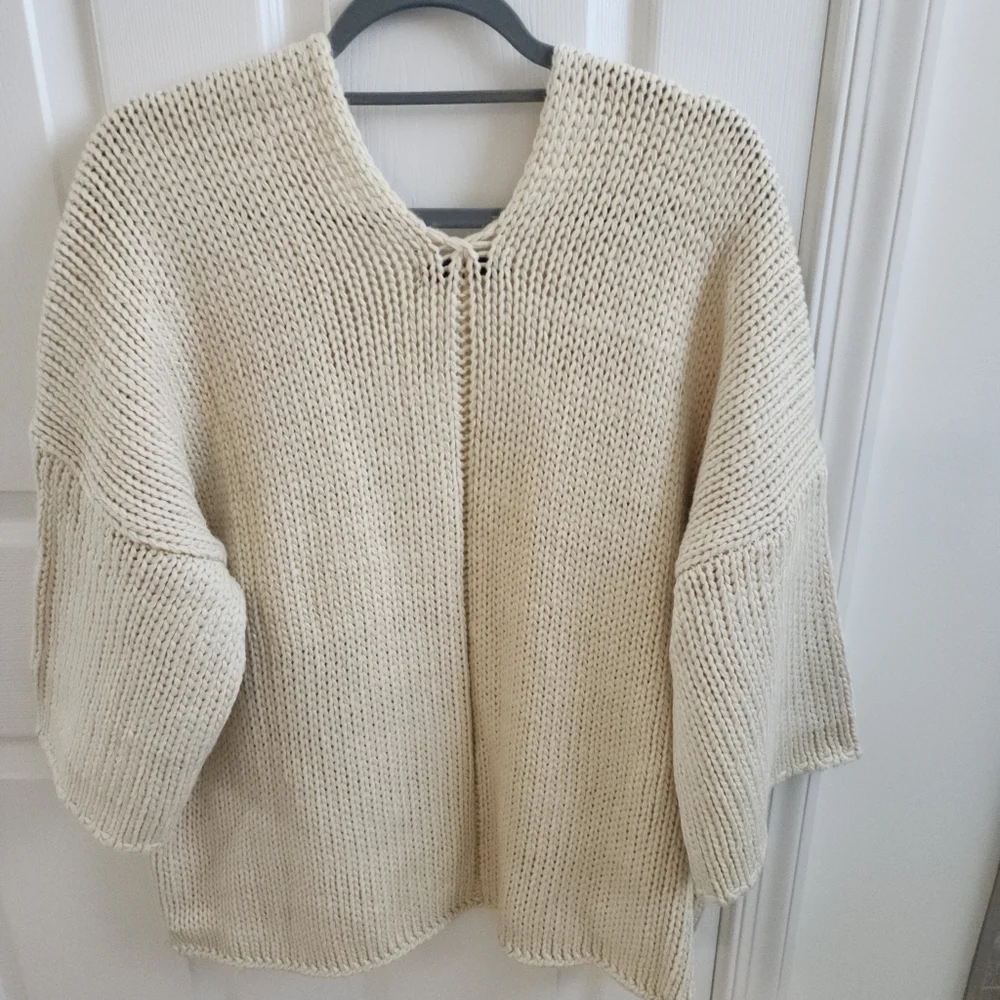 Olivaceous nwot women